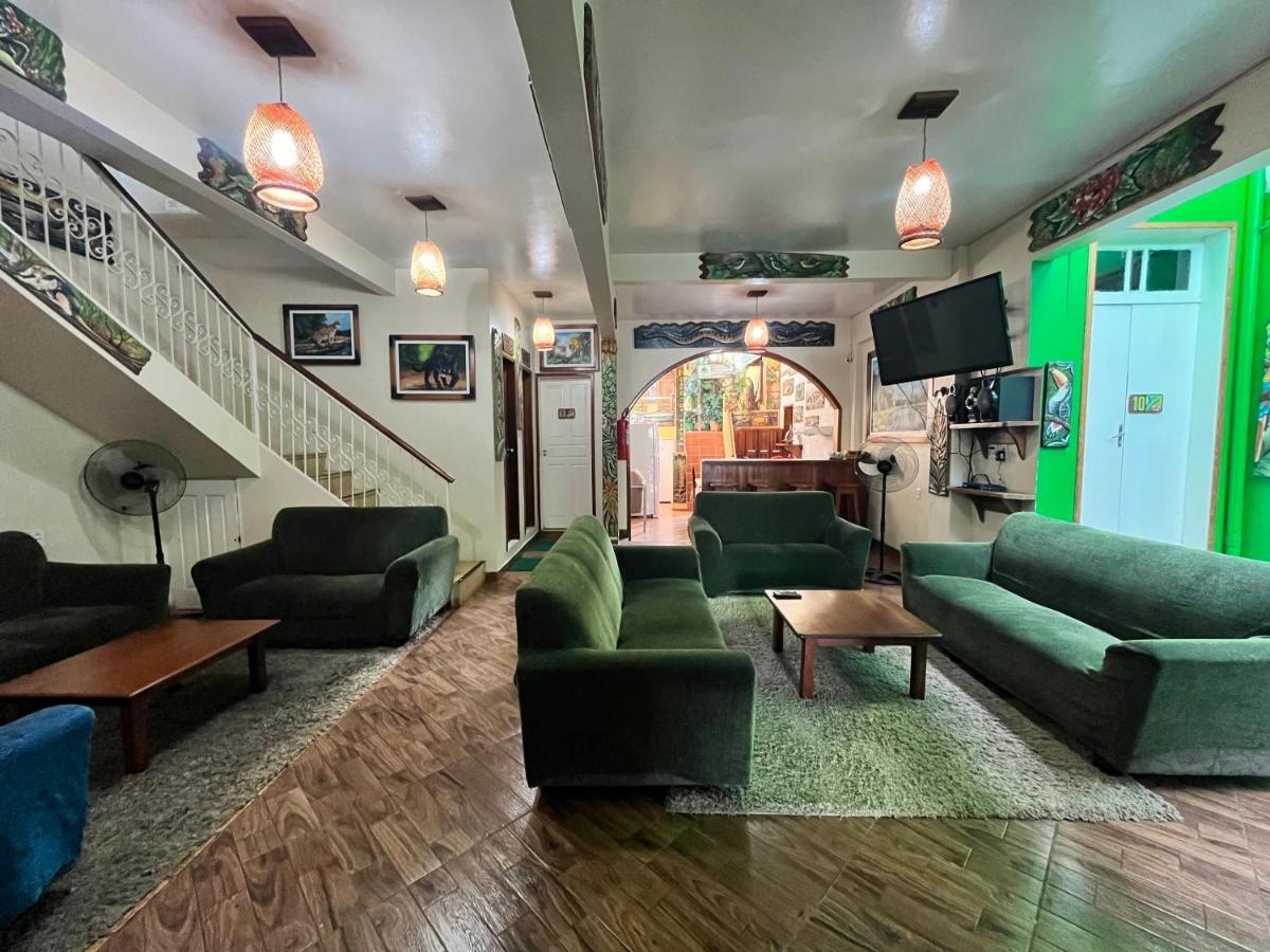 Hostel มาเนาส์ ภายนอก รูปภาพ