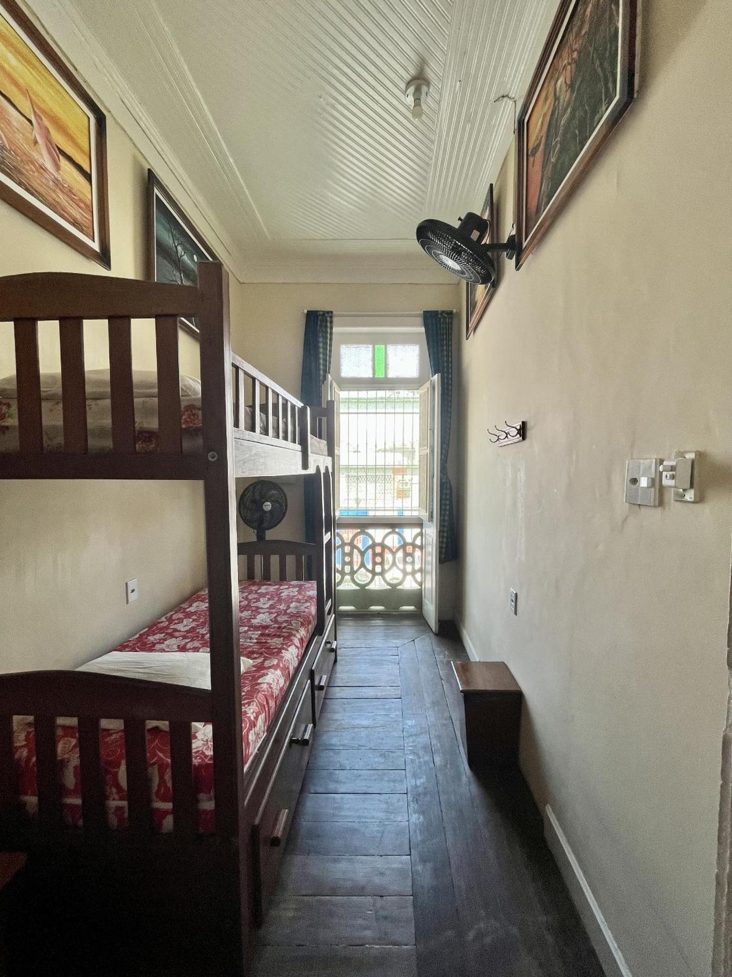 Hostel มาเนาส์ ภายนอก รูปภาพ