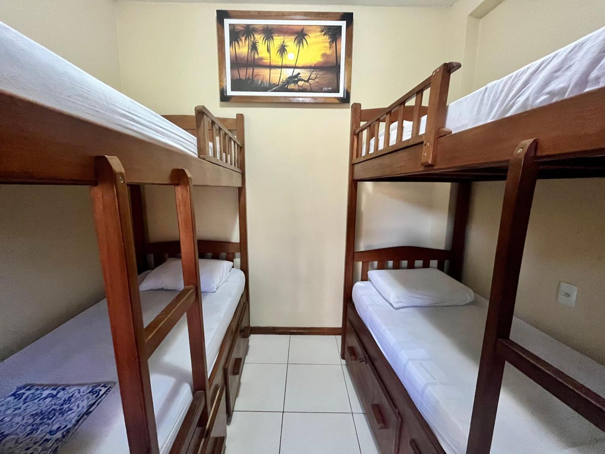 Hostel มาเนาส์ ภายนอก รูปภาพ