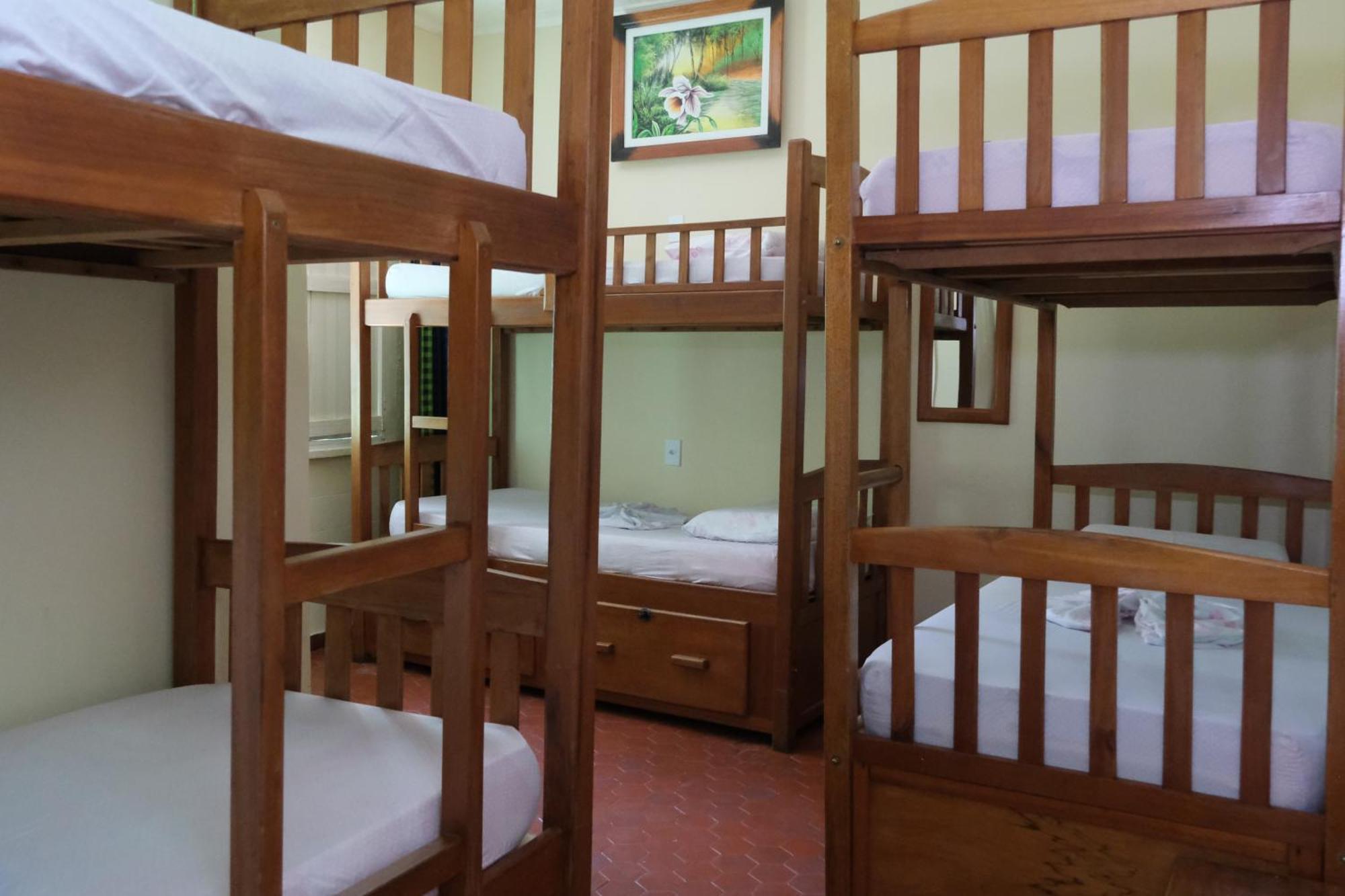 Hostel มาเนาส์ ภายนอก รูปภาพ