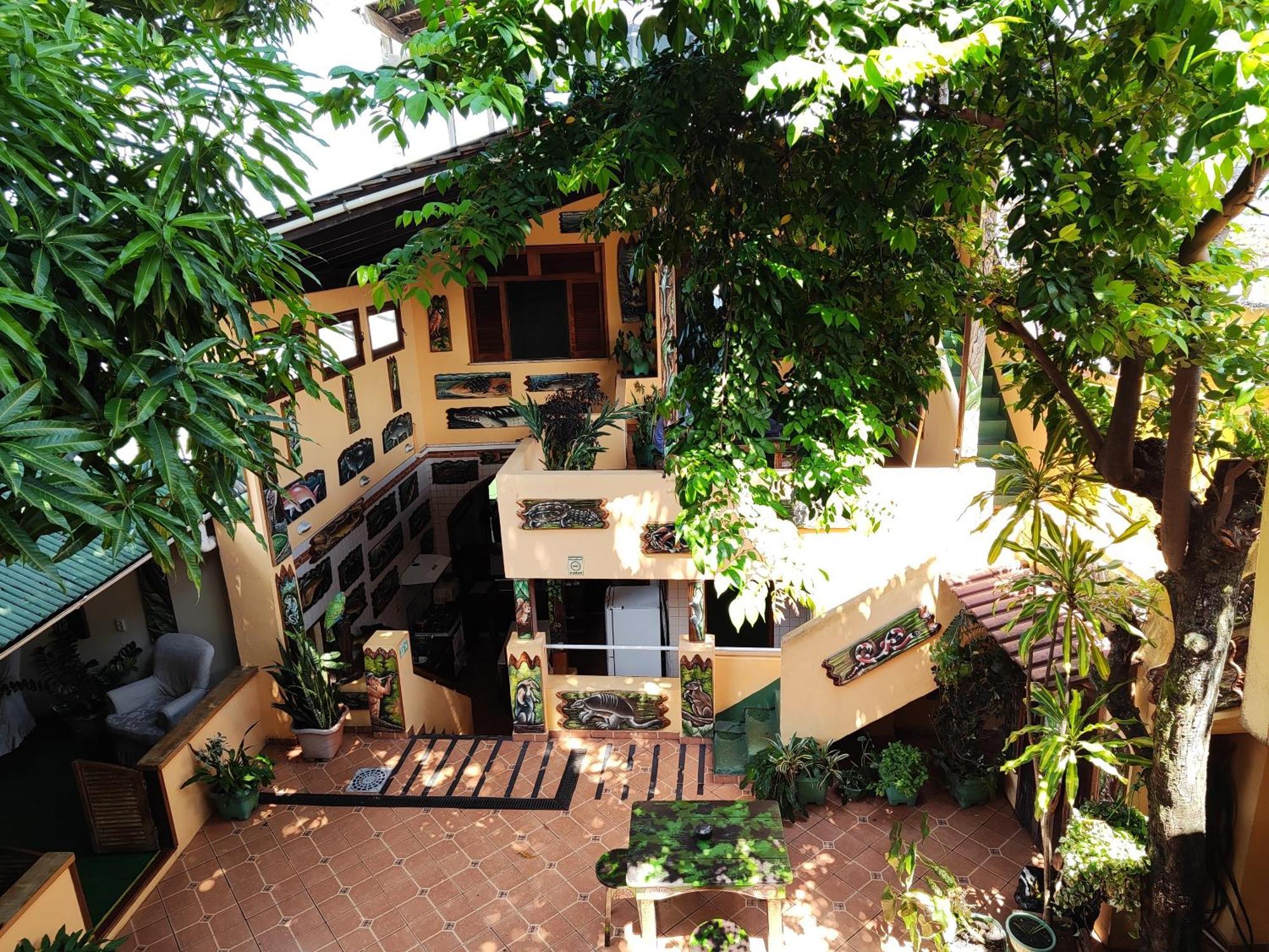 Hostel มาเนาส์ ภายนอก รูปภาพ