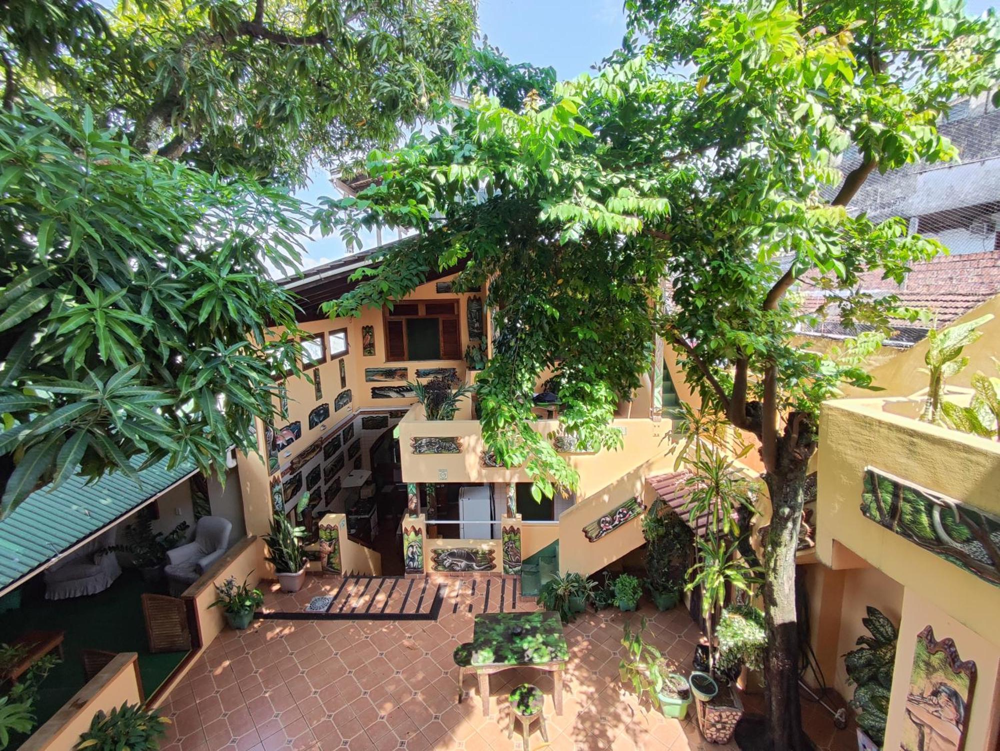 Hostel มาเนาส์ ภายนอก รูปภาพ