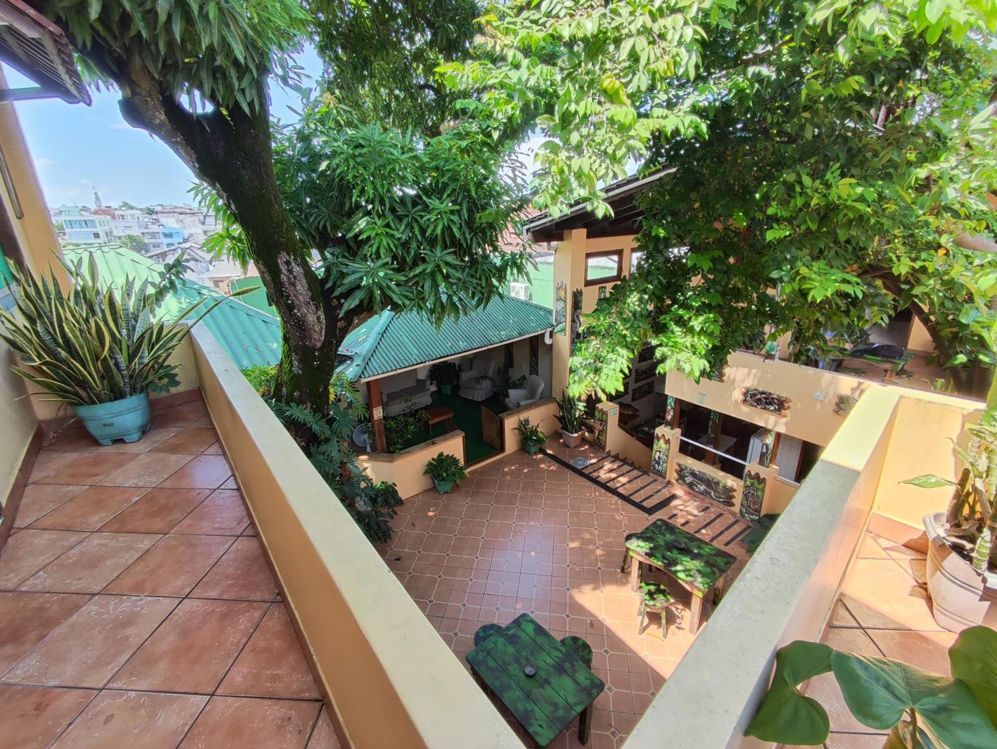 Hostel มาเนาส์ ภายนอก รูปภาพ