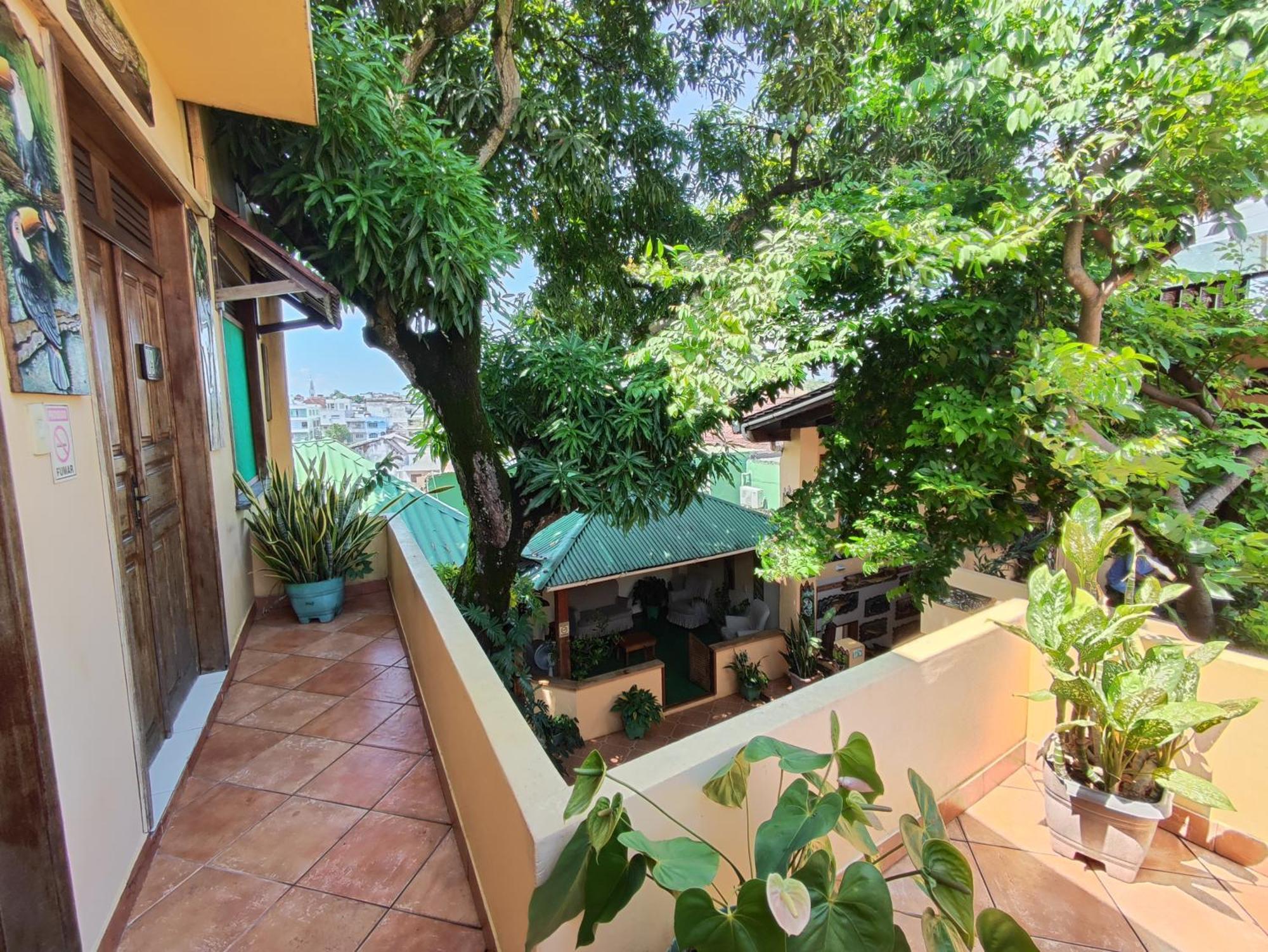 Hostel มาเนาส์ ภายนอก รูปภาพ
