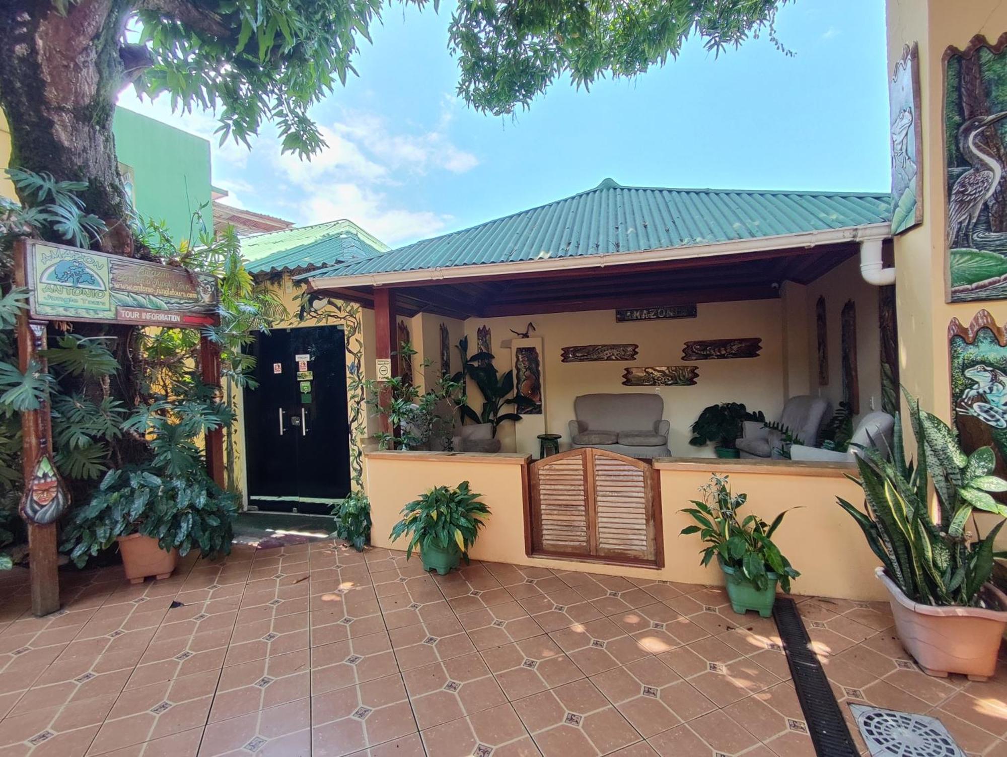 Hostel มาเนาส์ ภายนอก รูปภาพ